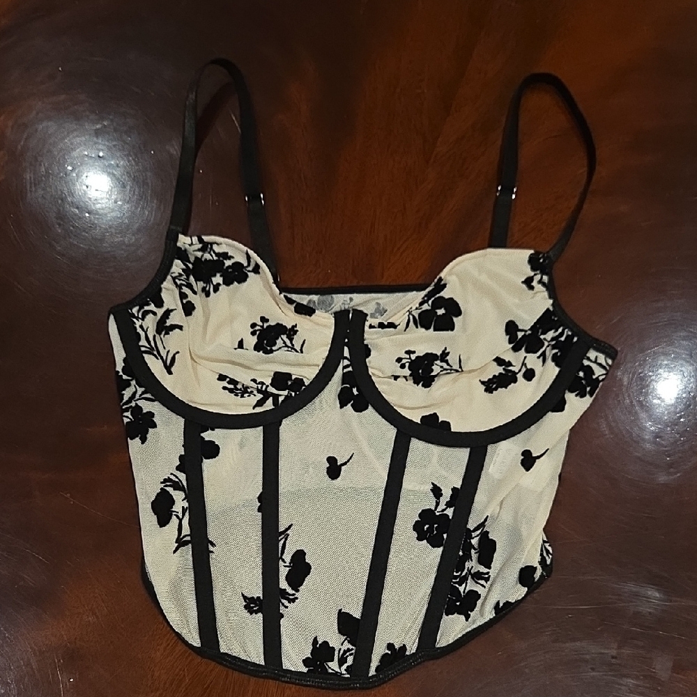 Elegant Black and Cream Floral Chemise